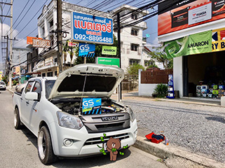 ภาพเปลี่ยนแบตเตอรี่รถยนต์ นครศรีธรรมราช